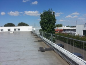 Absicherung Flachdach/Dach Absturzsicherung Düsseldorf Absicherung Flachdach/Dach Absturzsicherung Düsseldorf